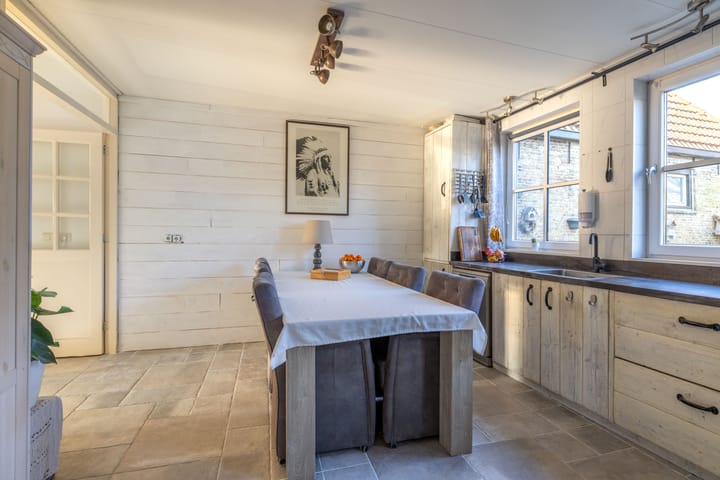 Photo 25 of Buorren 62