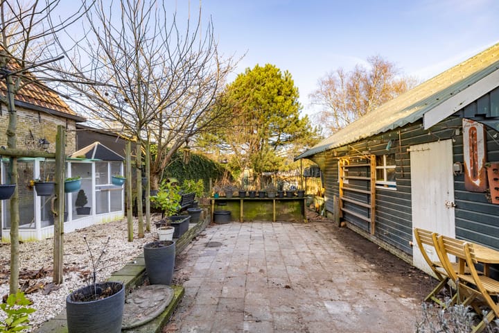 Photo 39 of Buorren 62