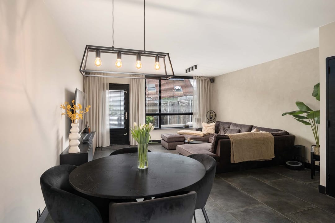 Photo 8 of Borstelgras 6