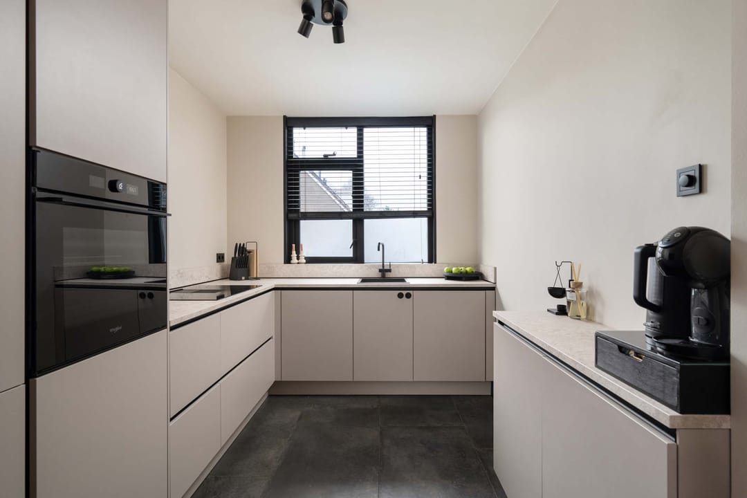 Photo 13 of Borstelgras 6