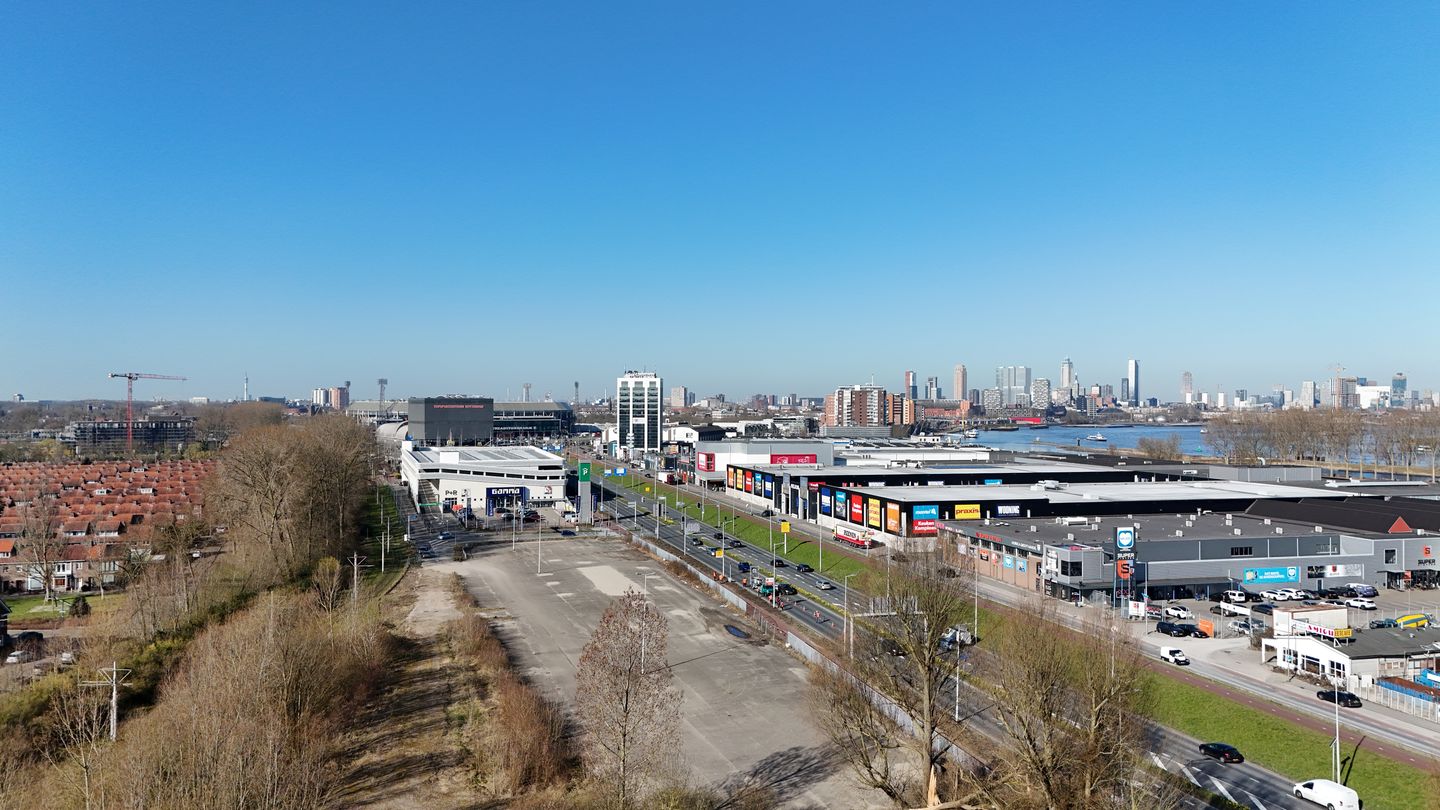 View photo 1 of Noorderhelling