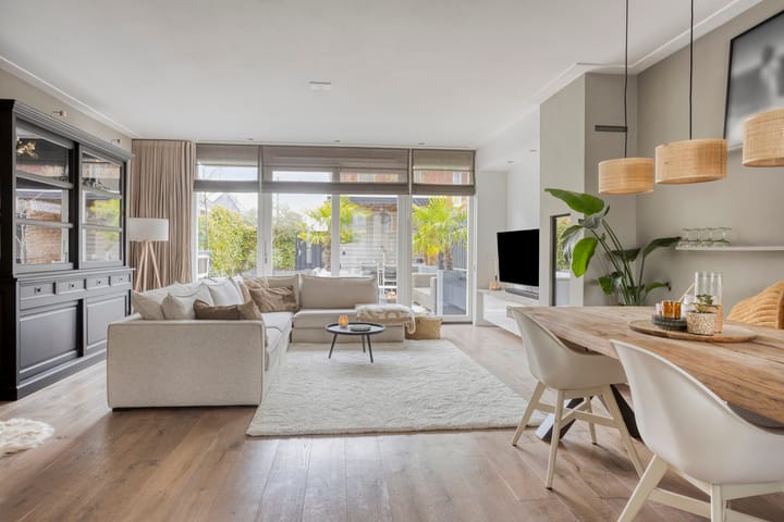 Photo 2 of Almystraat 78