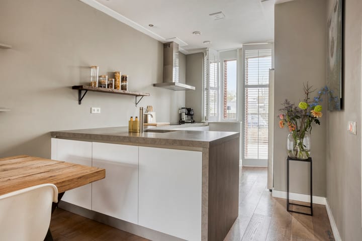 Photo 3 of Almystraat 78