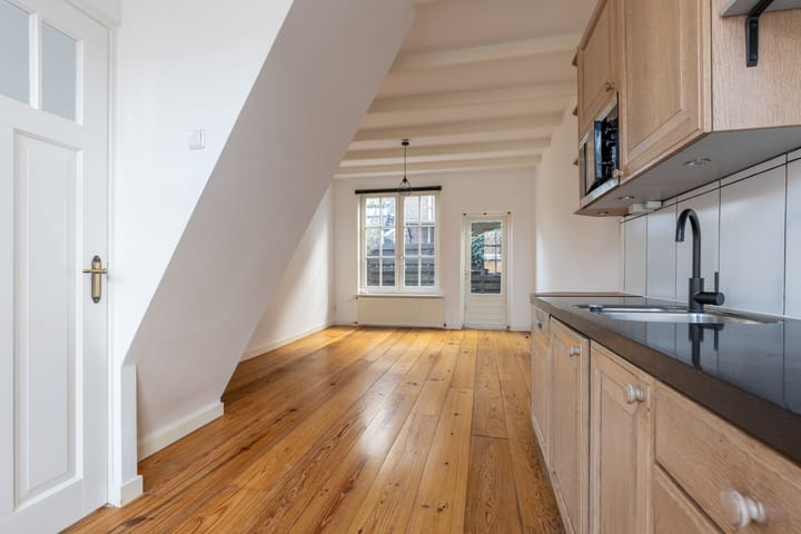 Photo 5 of Achterherengracht 1