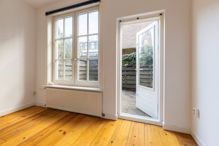 Photo 10 of Achterherengracht 1