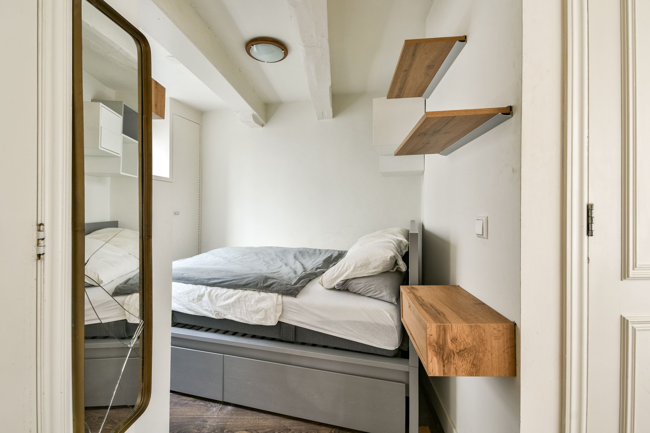 Photo 9 of Korte Korsjespoortsteeg 3-B