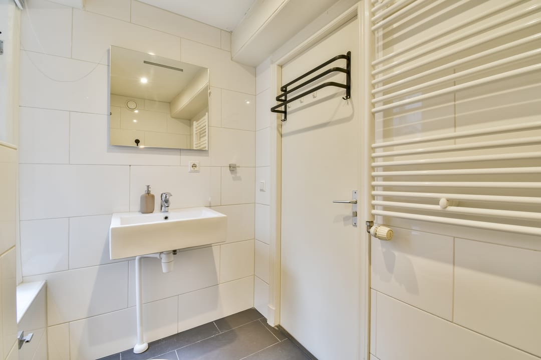 Photo 13 of Korte Korsjespoortsteeg 3-B