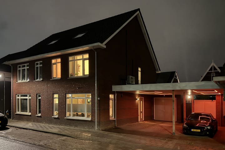 Foto 49 van Oosterstraat 9-A