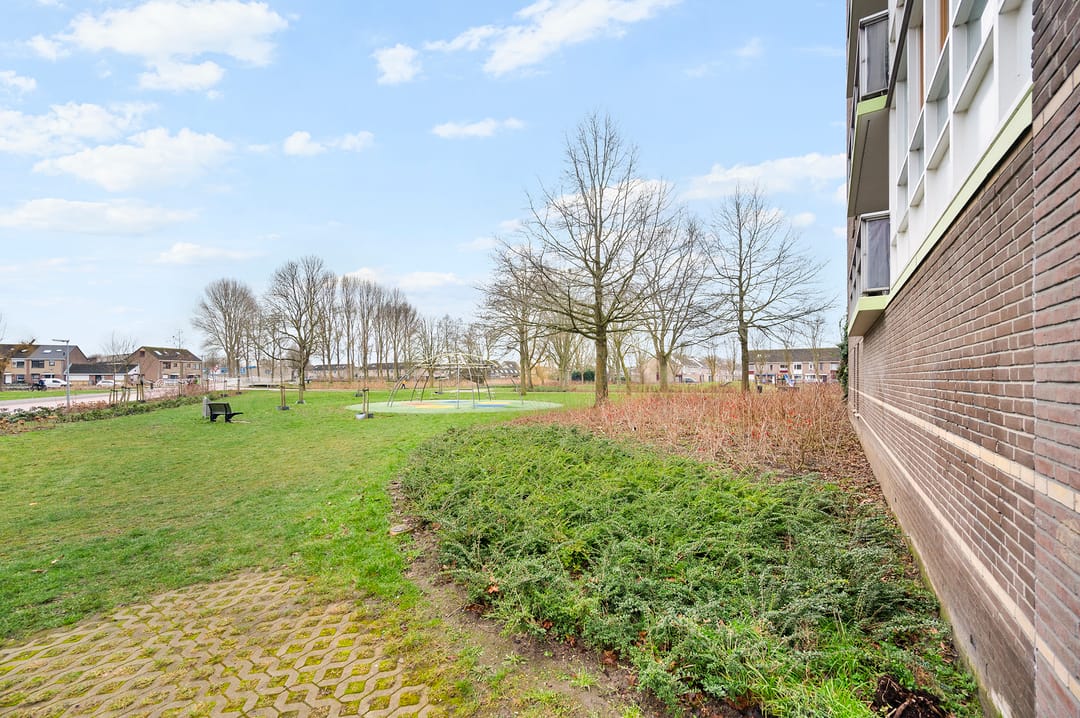 Photo 26 of Messiaenplantsoen 81