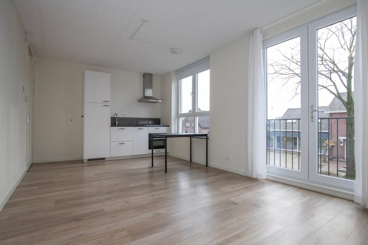 Photo 2 of Molenstraat 8-5