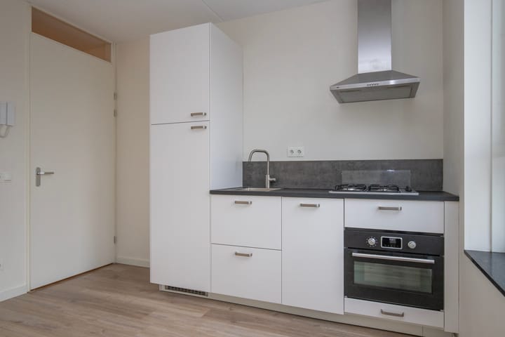 Photo 3 of Molenstraat 8-5