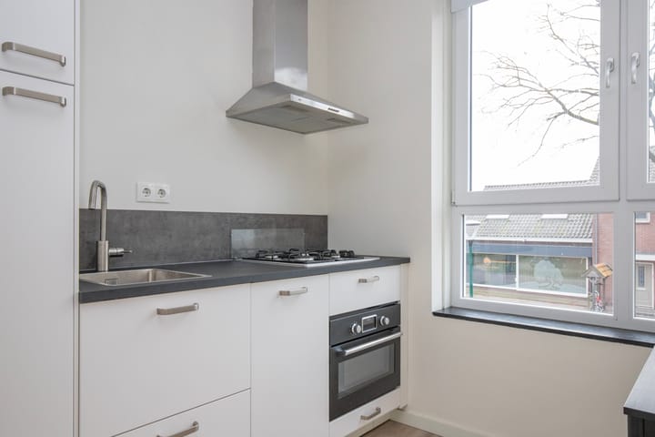 Photo 12 of Molenstraat 8-5