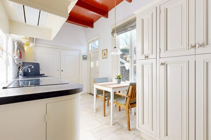 Photo 16 of Dorpstraat 10