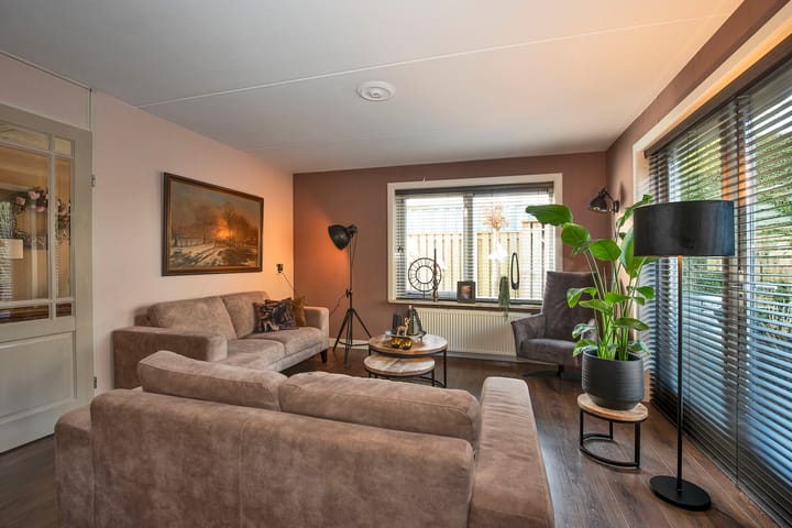 Photo 15 of Kalanderstraat 23