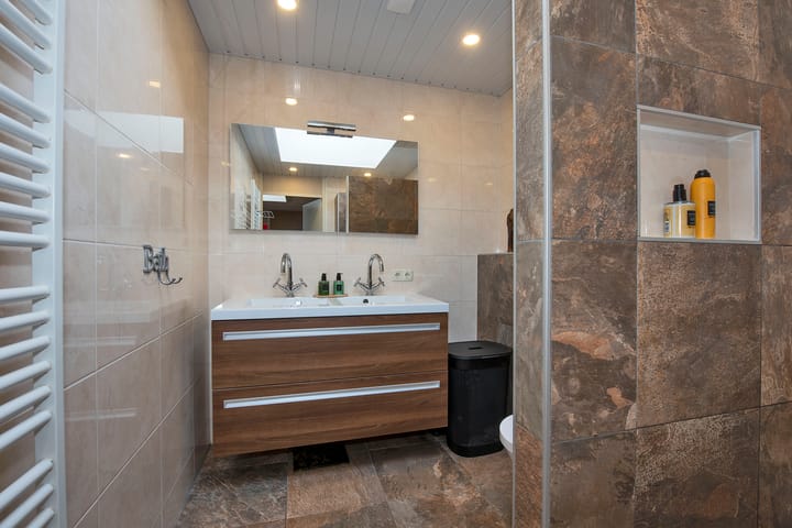 Photo 17 of Kalanderstraat 23