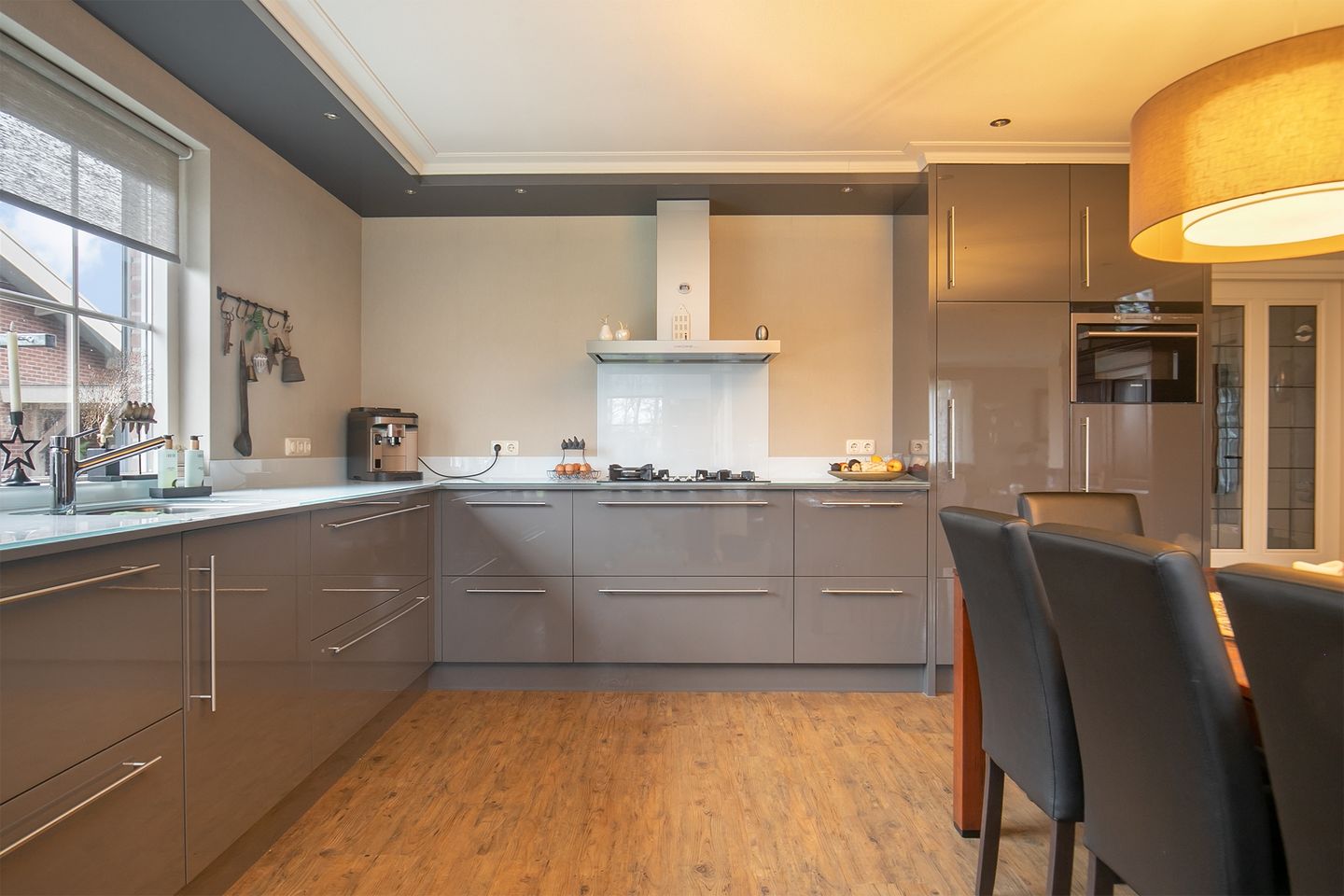 Bekijk foto 3 van Heuvelseweg 12