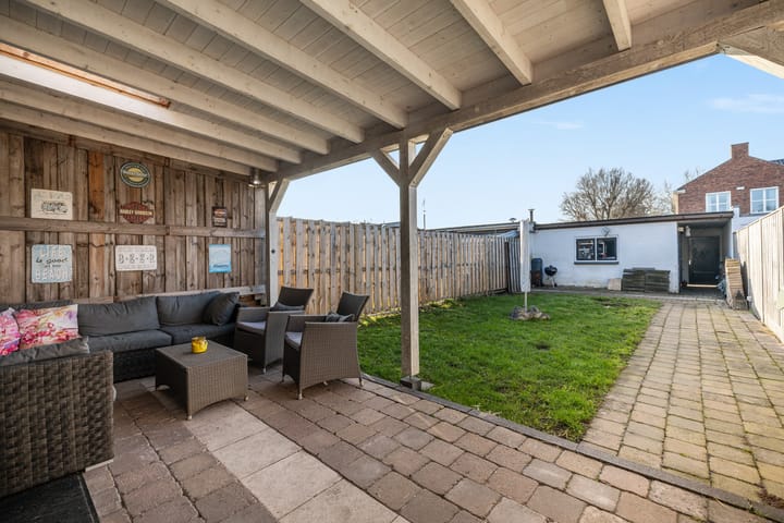 Photo 4 of Julianastraat 7