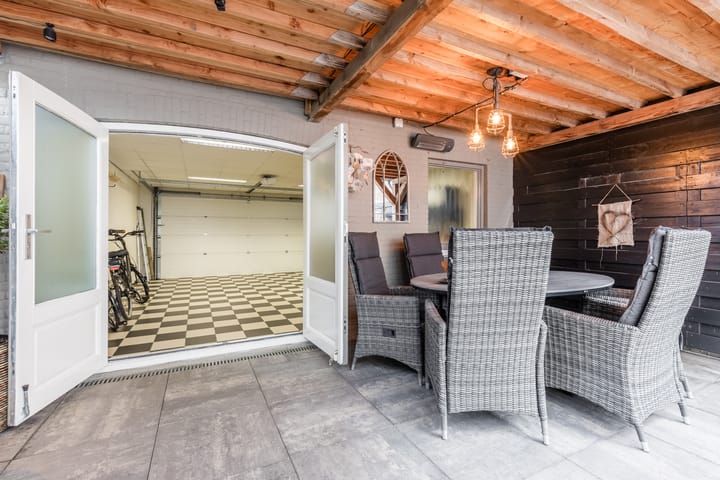 Photo 39 of Dennis Leestraat 87