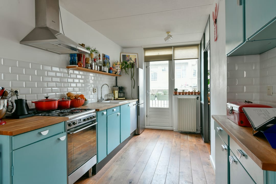 Photo 11 of Riouwstraat 81-C