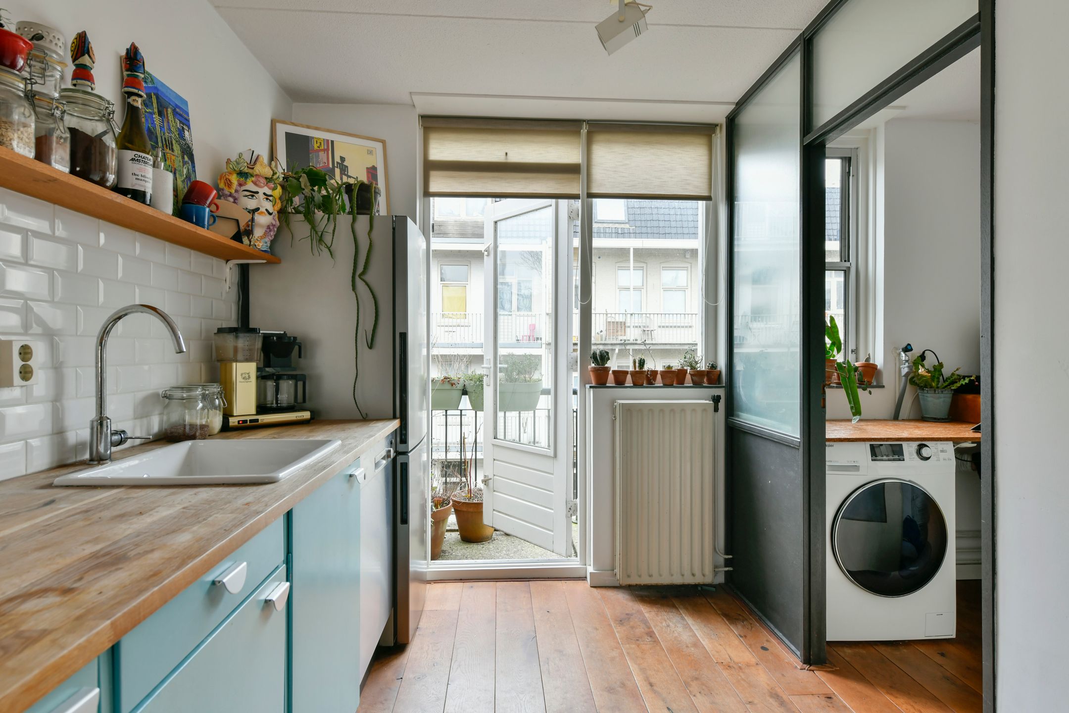 Photo 12 of Riouwstraat 81-C