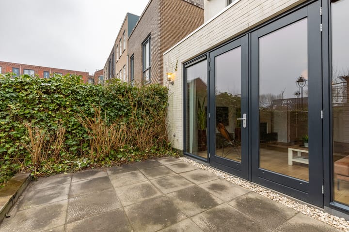 Foto 30 van Nobellaan 20