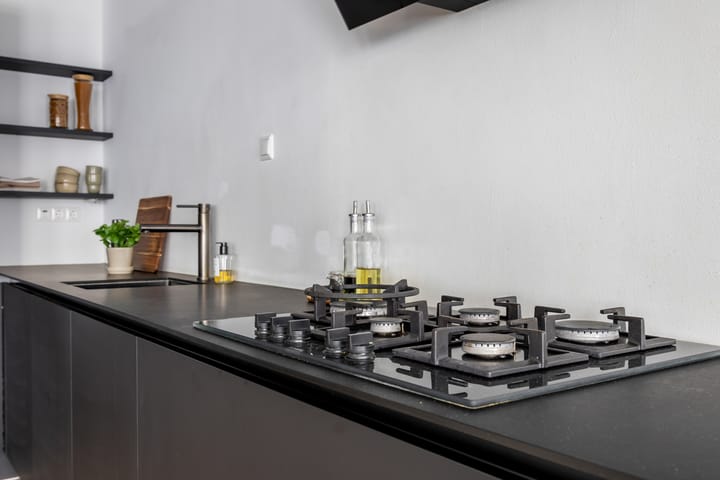 Photo 21 of Torenstraat 12