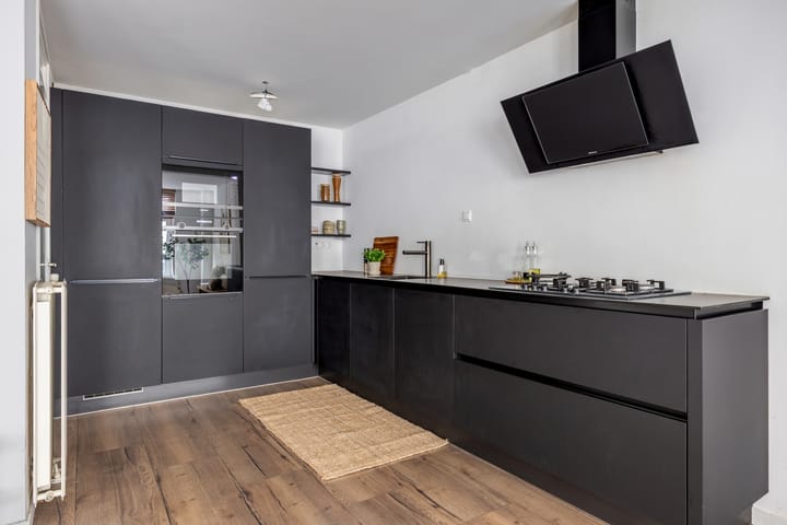 Photo 19 of Torenstraat 12