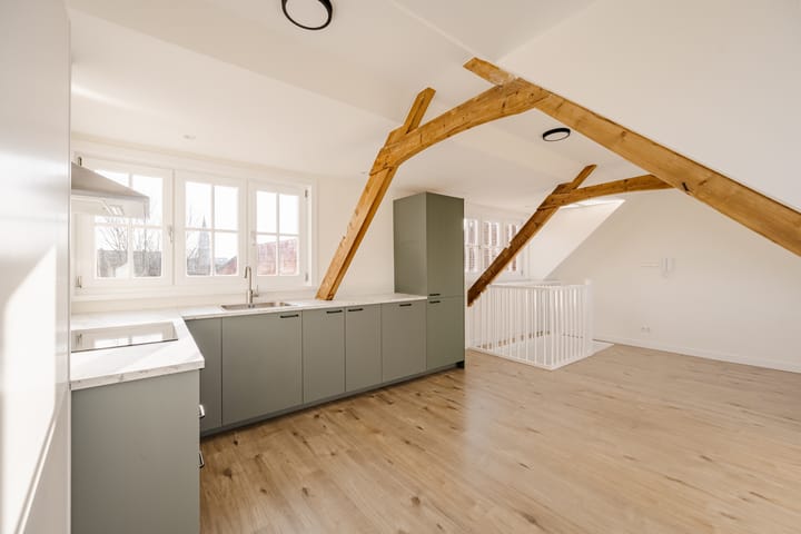 Photo 2 of Amsterdamsevaart 20-A