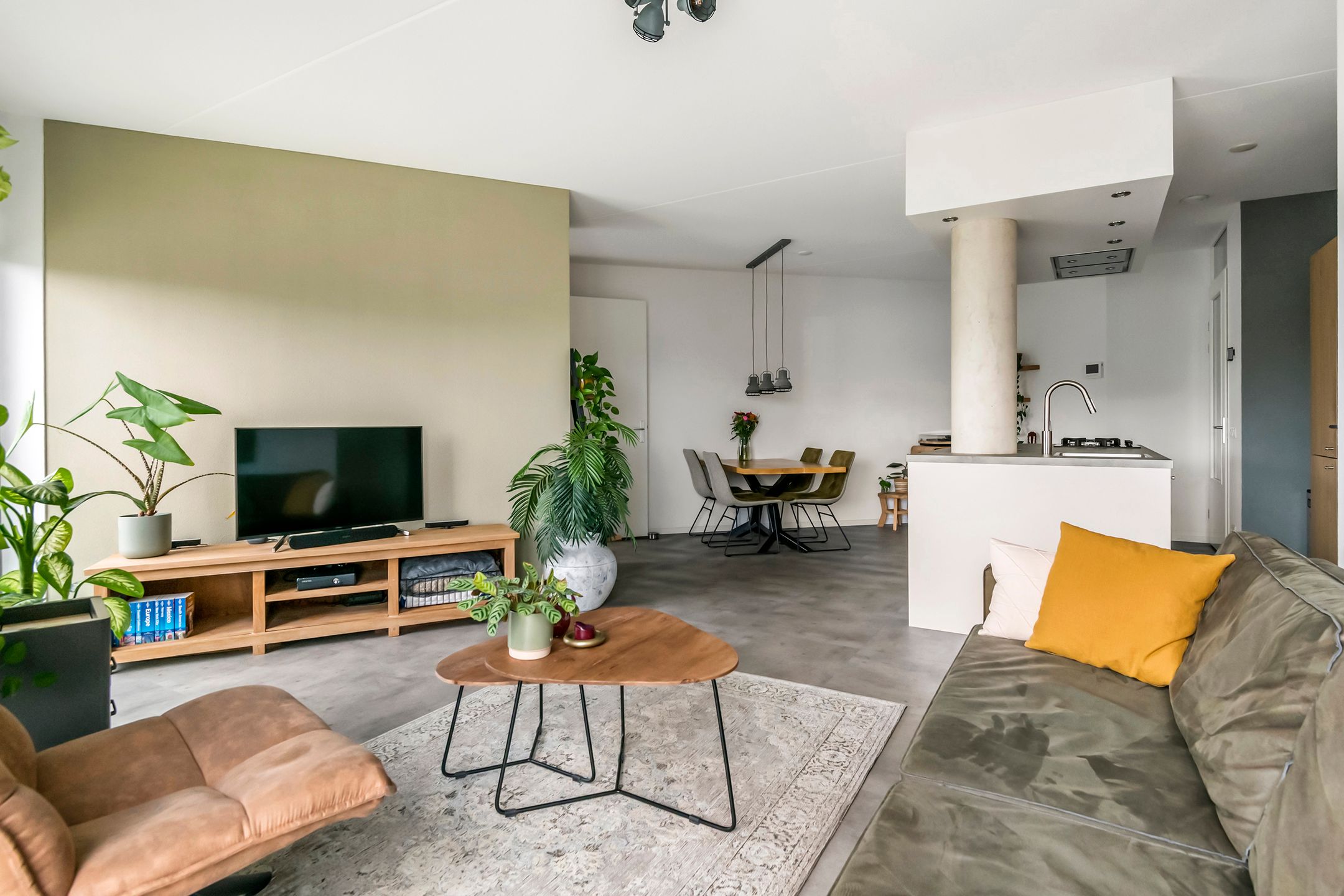 Photo 6 of Burgemeester Bruinemanstraat 56