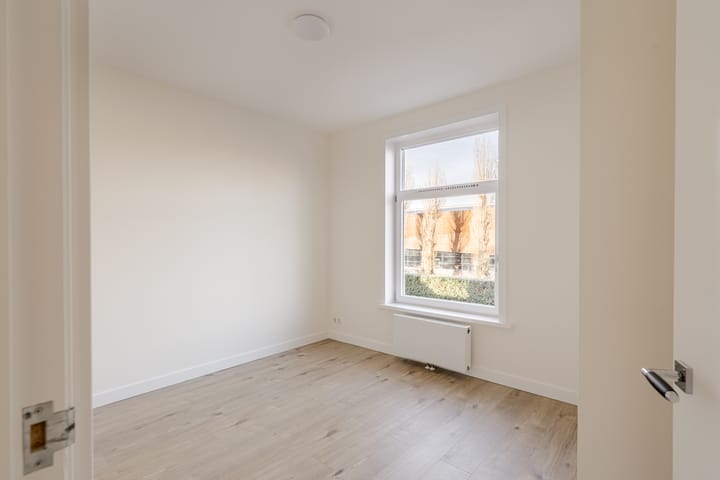 Photo 4 of Amsterdamsevaart 20-A