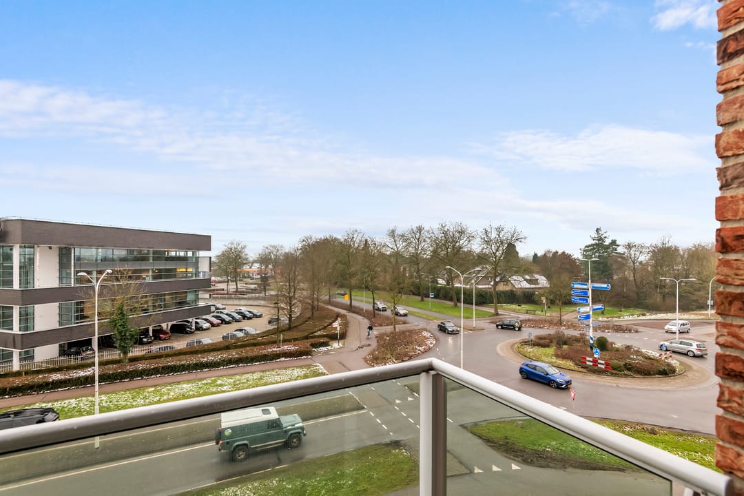 Photo 8 of Burgemeester Bruinemanstraat 56