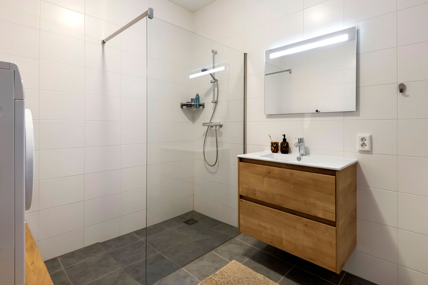 Photo 20 of Burgemeester Bruinemanstraat 56