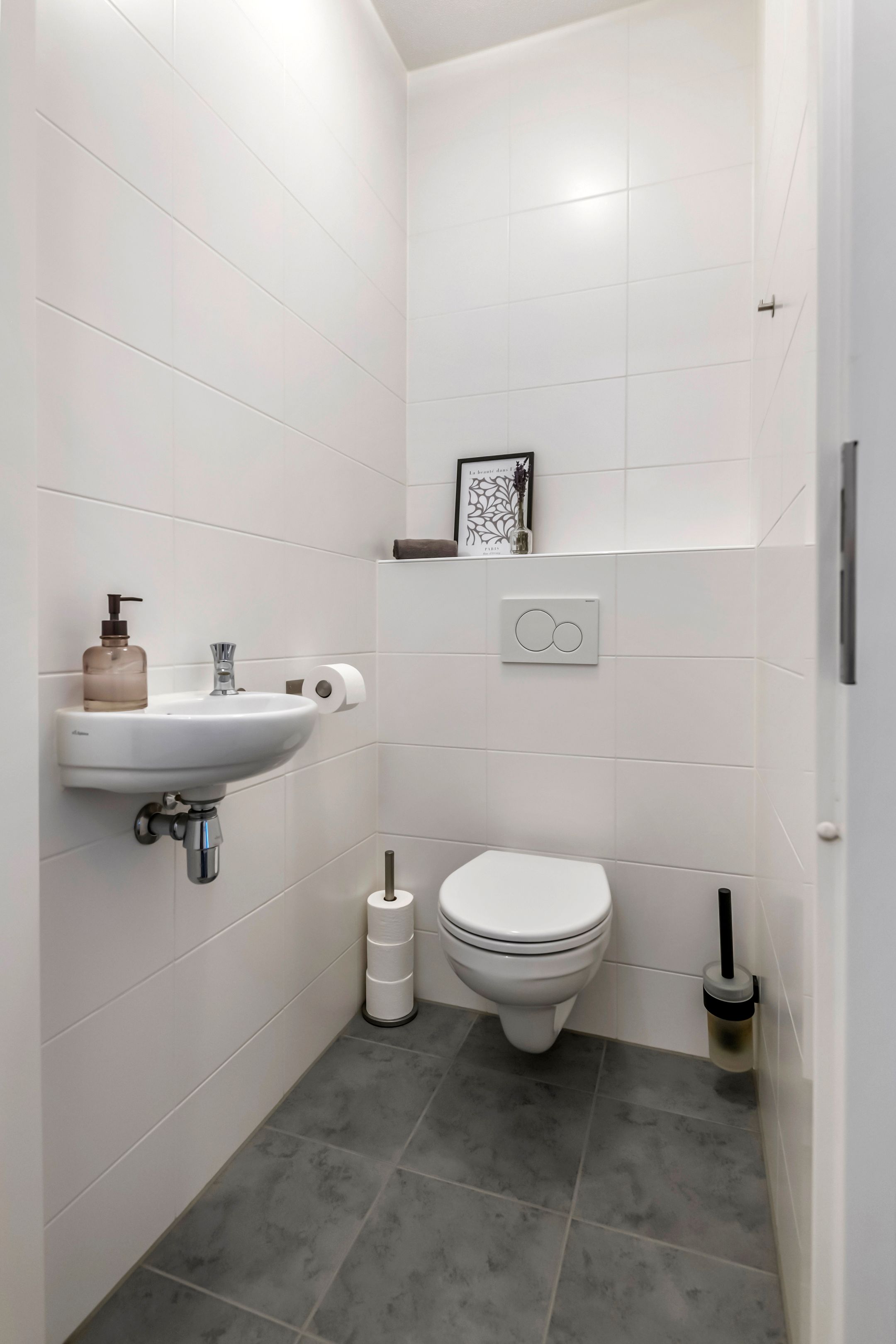 Photo 24 of Burgemeester Bruinemanstraat 56