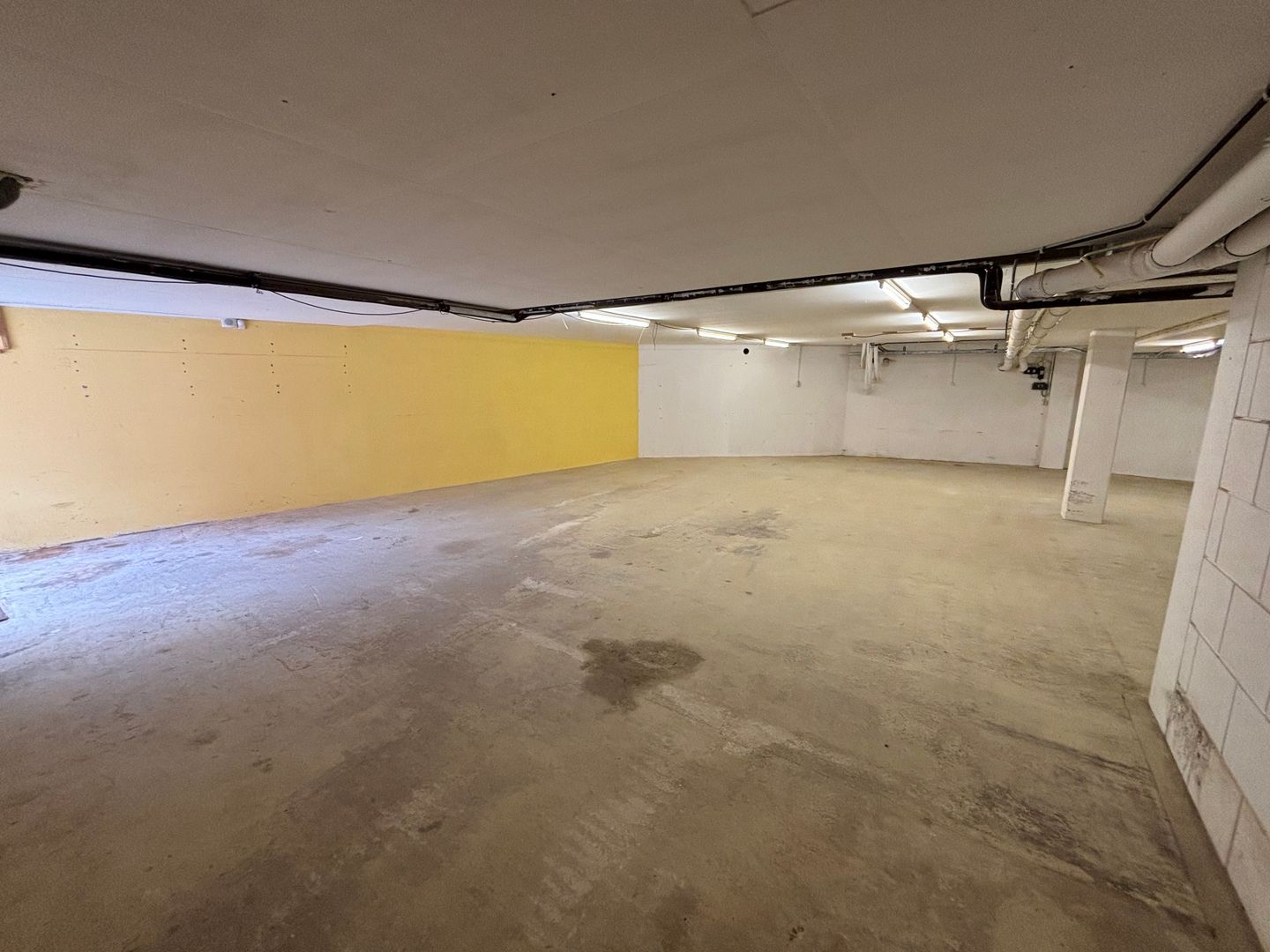 Bekijk foto 2 van Dr. Dirk Bakkerlaan 1