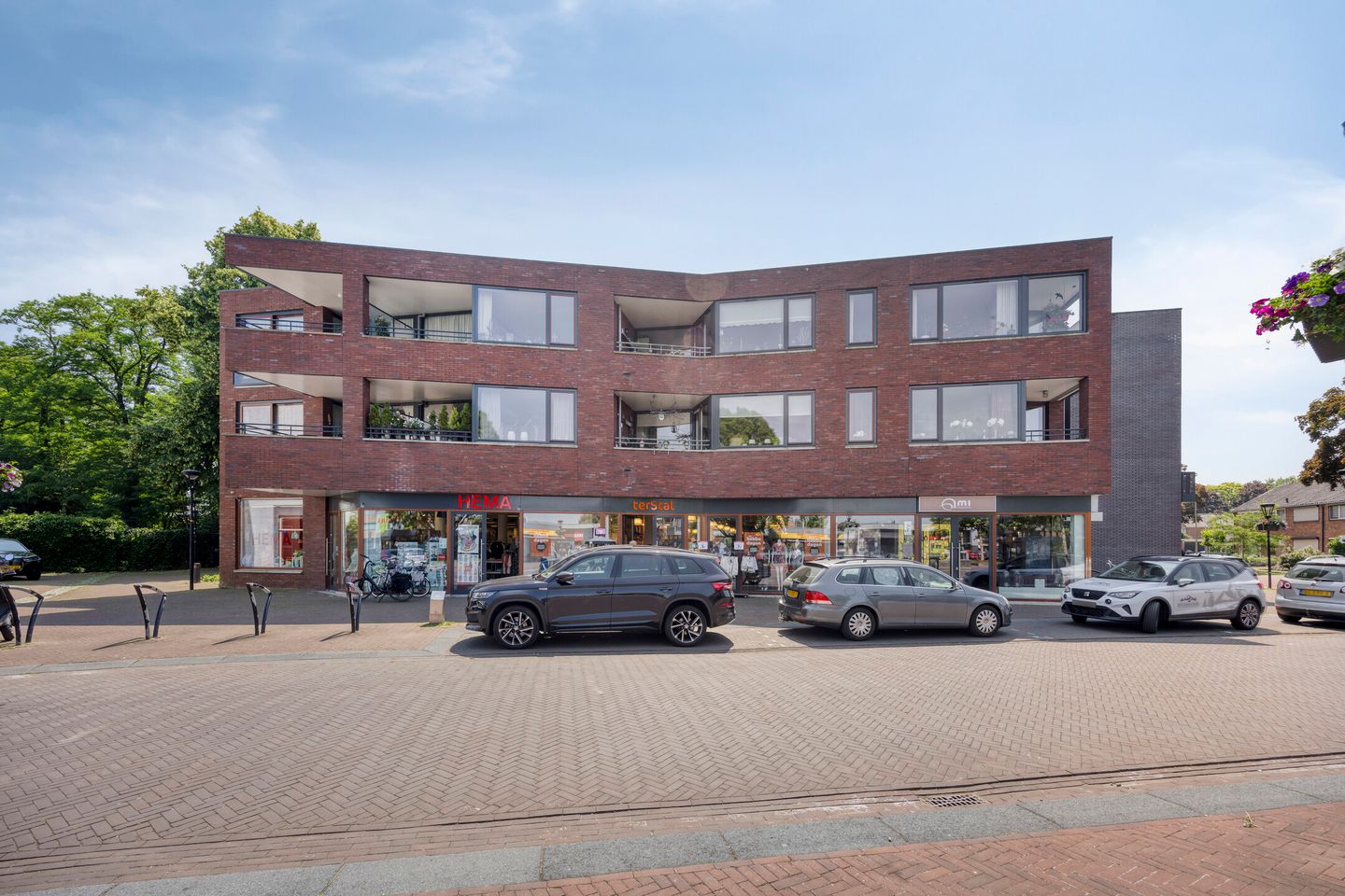 Bekijk foto 1 van Oranje Nassauplein 17