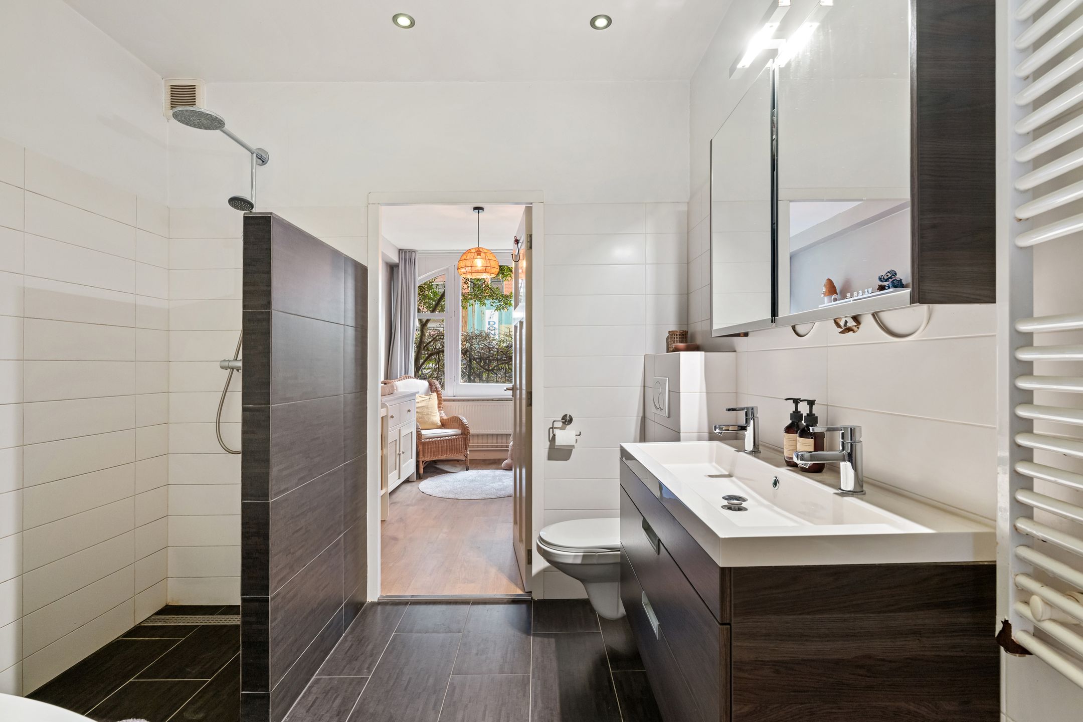 Foto 24 van Doedesstraat 19-A