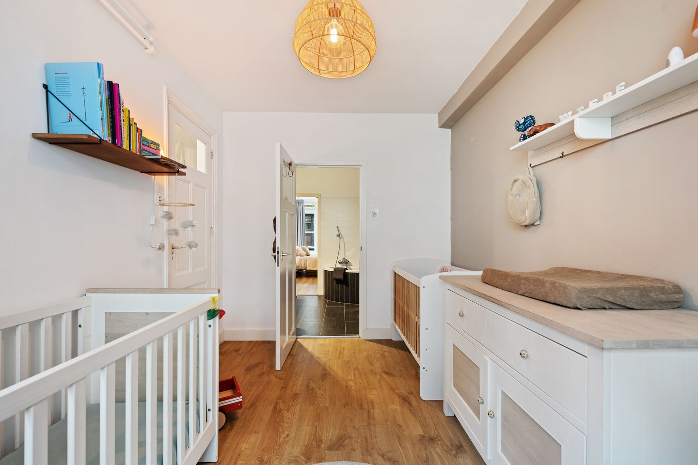 Foto 25 van Doedesstraat 19-A