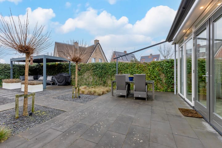 Foto 30 van Sleedoorn 7