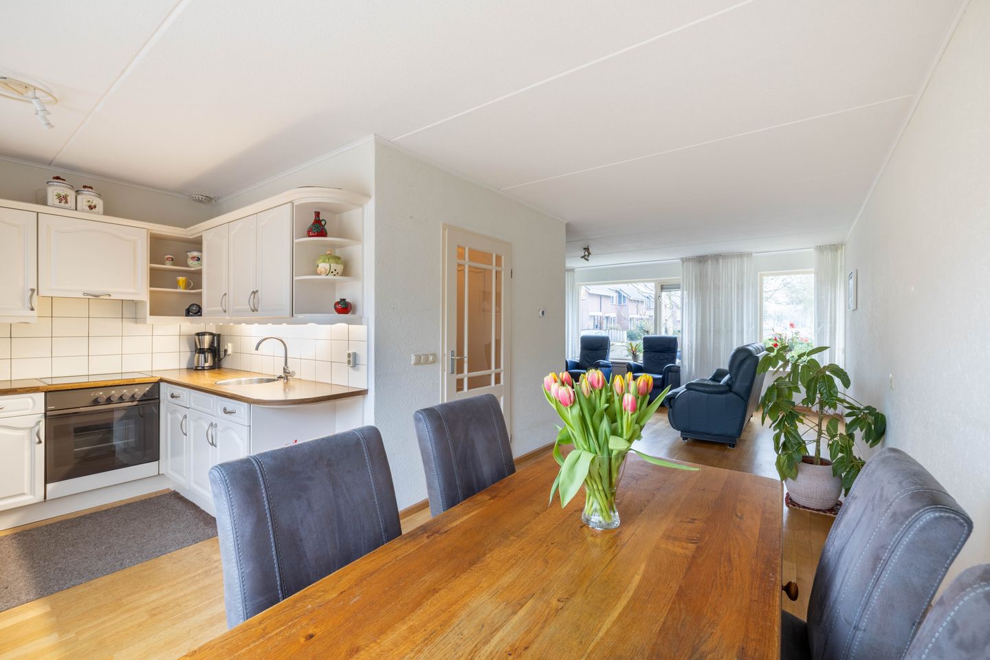 Foto 10 van De Zwaan 12