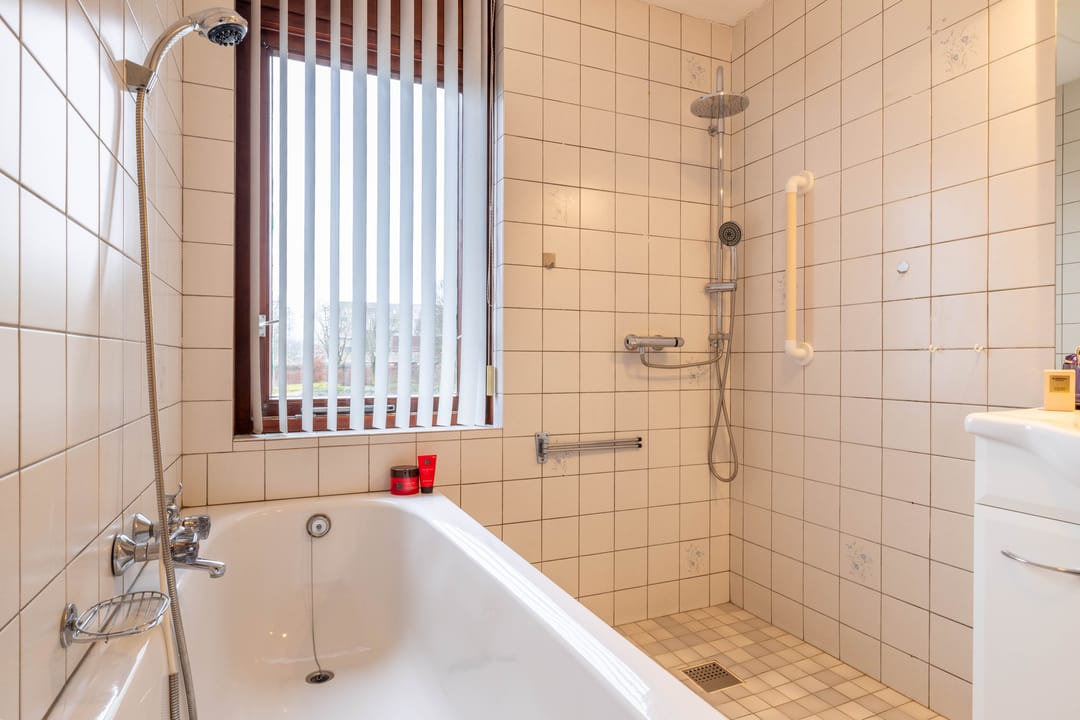 Foto 22 van De Zwaan 12