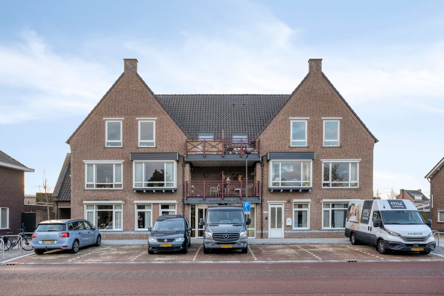 Photo 1 of Burgemeester Magneestraat 28-D