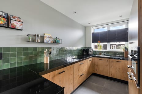 Tentweg 107-e2 tertiary image