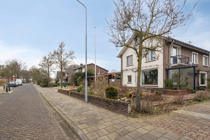 Photo 4 of Koningin Wilhelminalaan 8