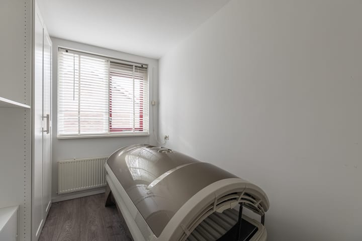 Photo 21 of Uitenboschstraat 16