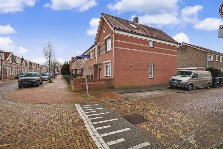 Photo 30 of Uitenboschstraat 16