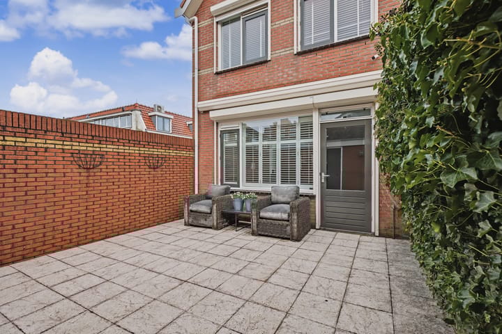 Photo 31 of Uitenboschstraat 16