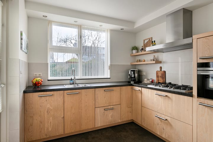 Photo 3 of Cor Gehrelslaan 50