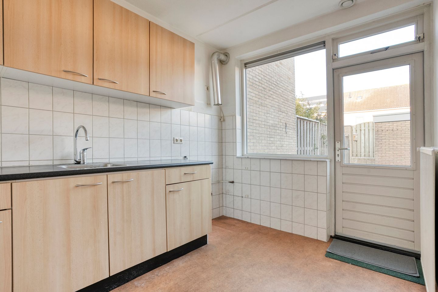 Photo 14 of Frankate 12