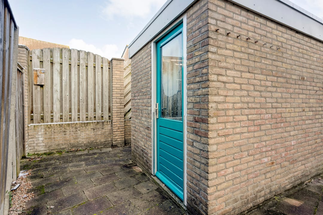 Photo 32 of Frankate 12