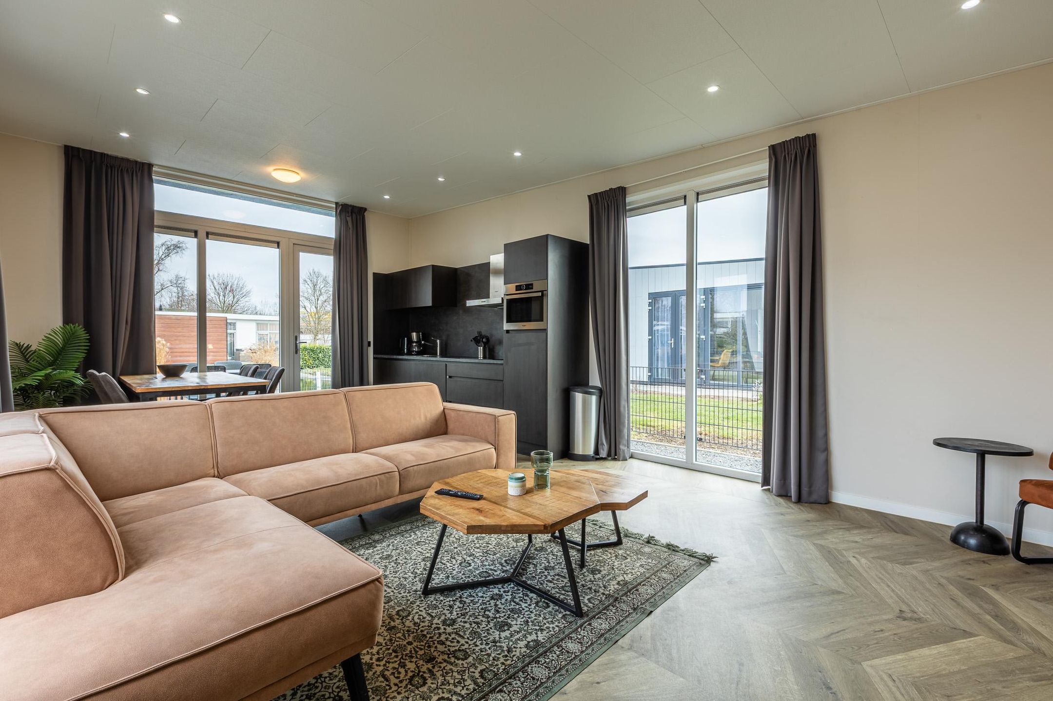 2-bedroom freehold villa in Dordrecht — photo 5 of 5